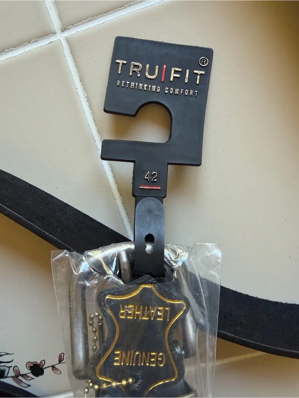 TRUFIT Black Leather Belt with Metal Buckle